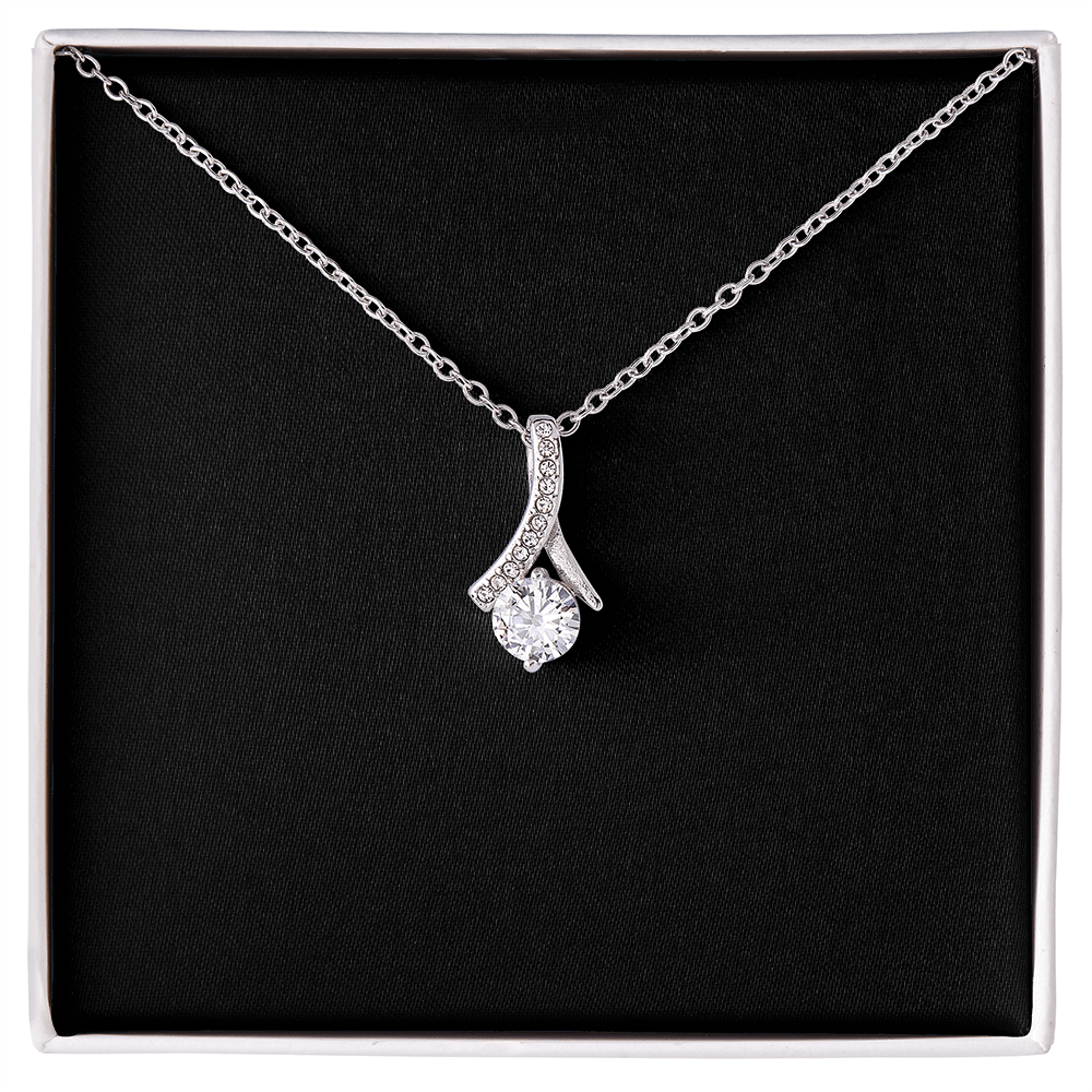 Alluring Beauty Necklace